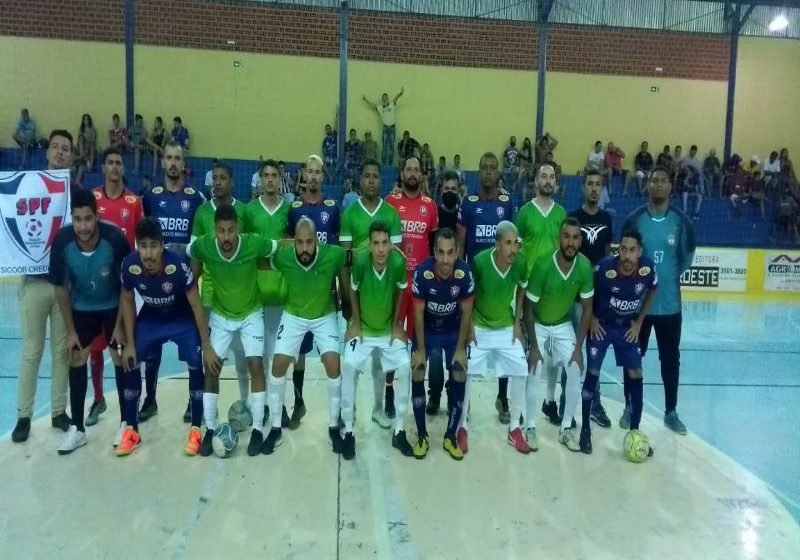  Clássico Paracatuense termina empatado no Campeonato de Férias do Futsal de João Pinheiro.