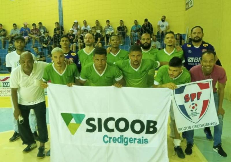  Equipe Sicoob Credigerais/Seleção de Paracatu empata com a Funerária São João Batista/Sicoob Credigerais de João Pinheiro  no Torneio de Férias de Futsal.