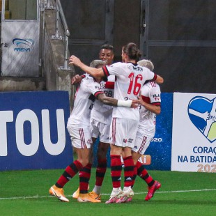  Flamengo vira diante do Grêmio e assume a Vice Liderança do Brasileirão.