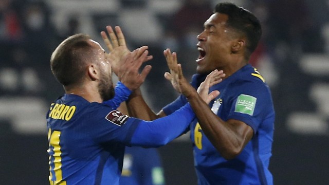  Brasil bate Chile com gol de Everton Ribeiro e chega a sete vitórias seguidas nas eliminatórias.