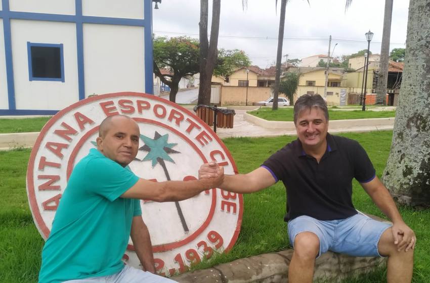  De Frente com a fera com o Paracatuense Hugo Dias  Ex Goleiro do Clube Atlético  Mineiro.