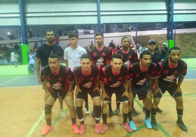  Real goleia Os Chefes e é Campeão do Campeonato de Futsal do Novo Horizonte.
