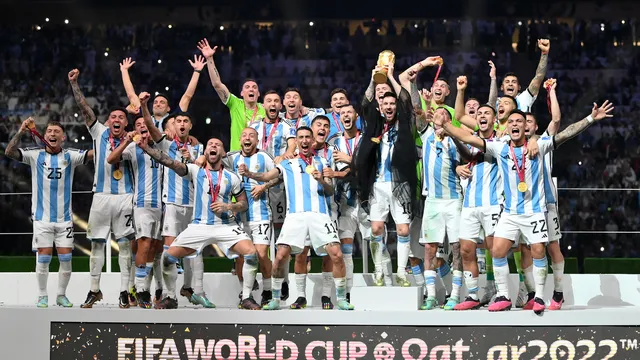  Argentina bate França nos pênaltis, conquista o tri e eterniza Messi como o gênio de uma geração